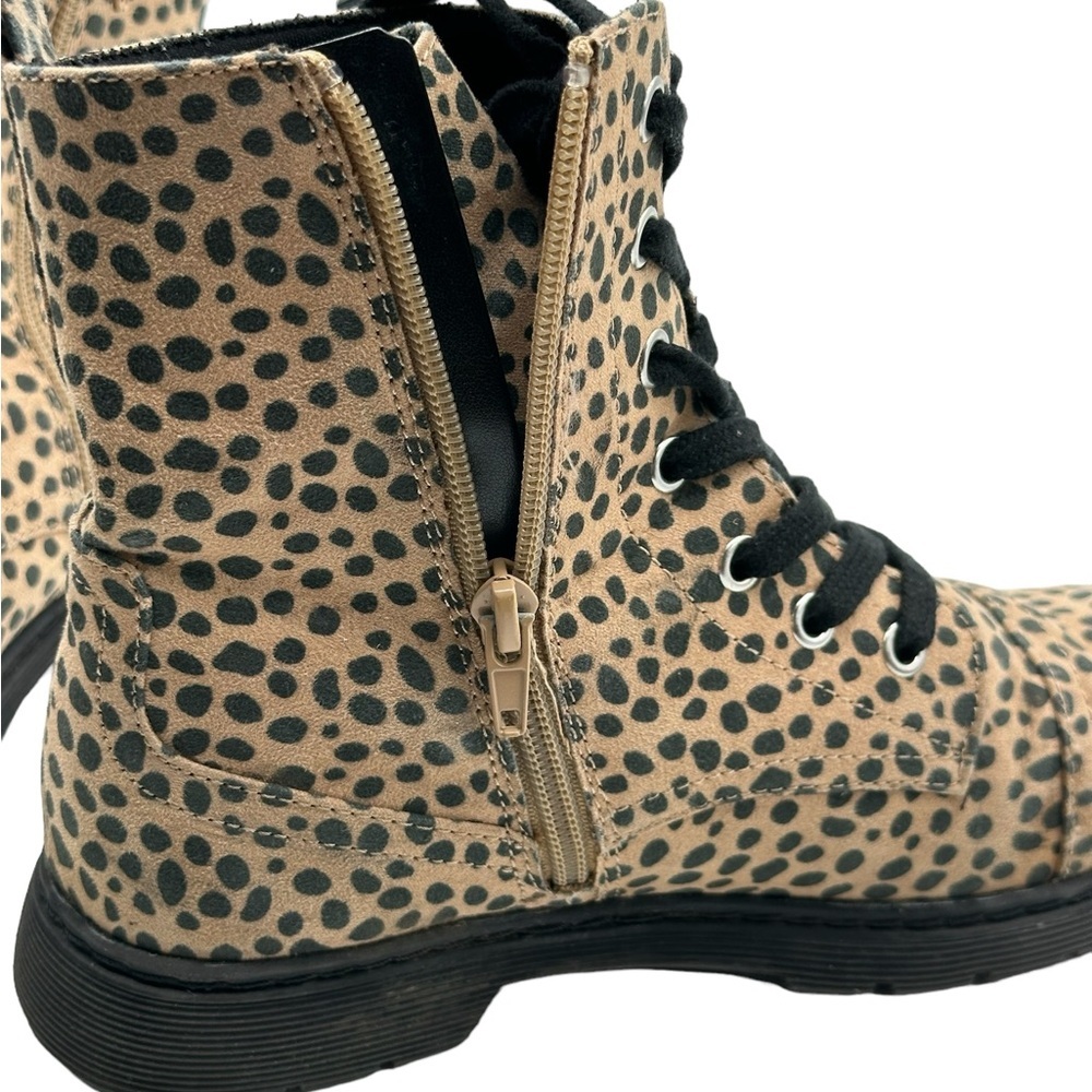 Women’s Arizona Queen 6 M Leopard Utility Shoe Boots Wheat Black Durable Outsole - Picture 4 of 8